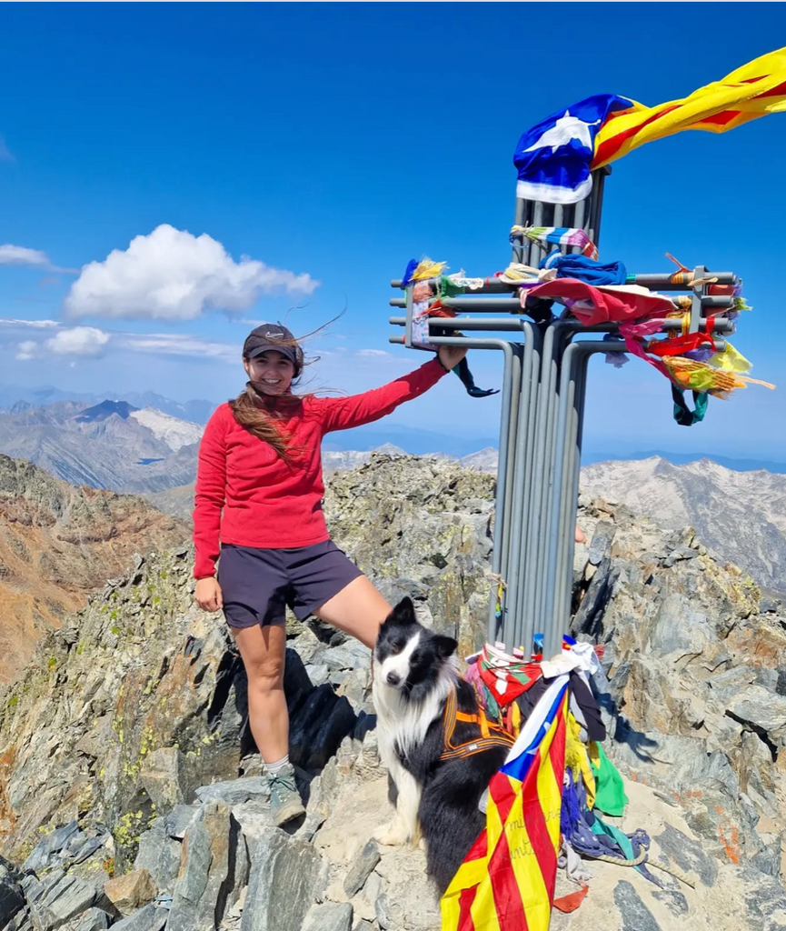 Partir en randonnée avec son chien dans les Pyrénées : Conseils et itinéraires d’Adèle & Loki (@loki.explorer)