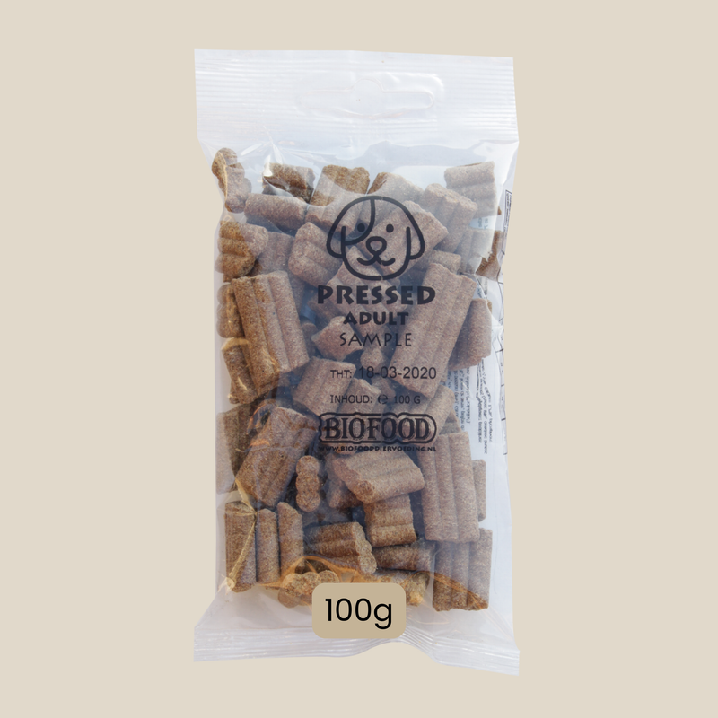 Muestra de croquetas prensadas (100 g) para perros con sobrepeso